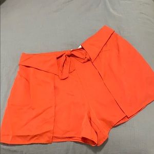 DO+BE Shorts